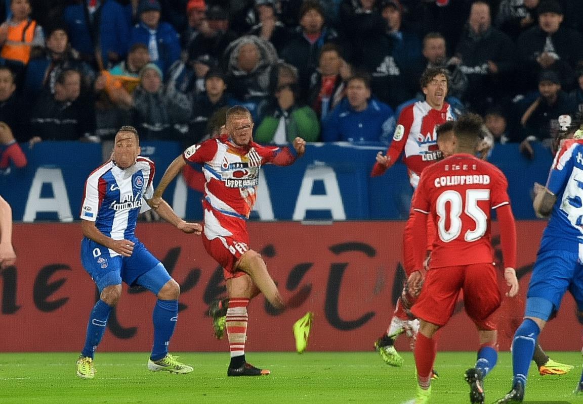 法甲荣耀巅峰对决：巴黎圣日耳曼与马赛对决解析